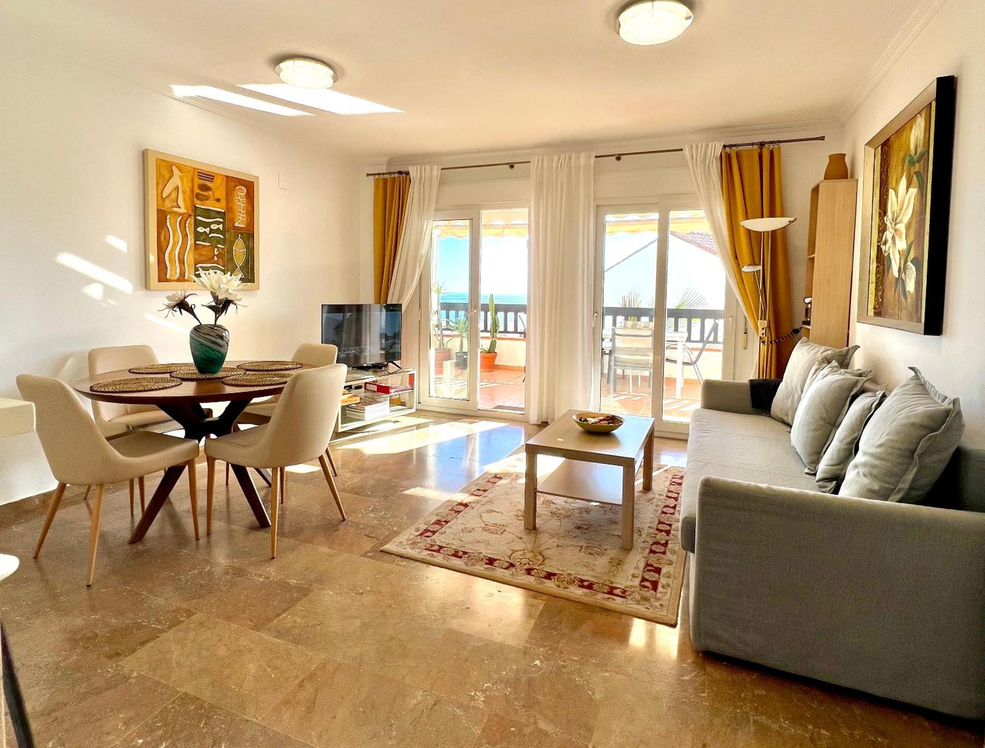 Beachfront Penthouse Apartment With Large Terrace And Breathtaking Sea Views Close To Marbella Spain Sitio de Calahonda Buitenkant foto