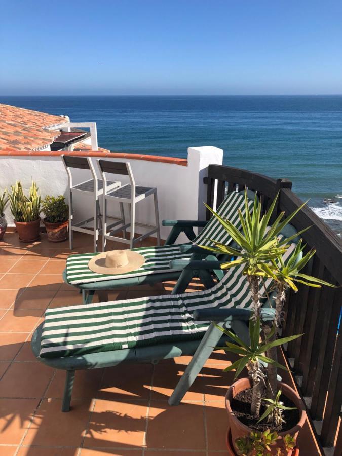 Beachfront Penthouse Apartment With Large Terrace And Breathtaking Sea Views Close To Marbella Spain Sitio de Calahonda Buitenkant foto